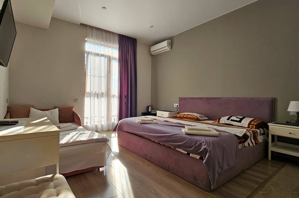 rooms-standart-with-balcony-extra-bed