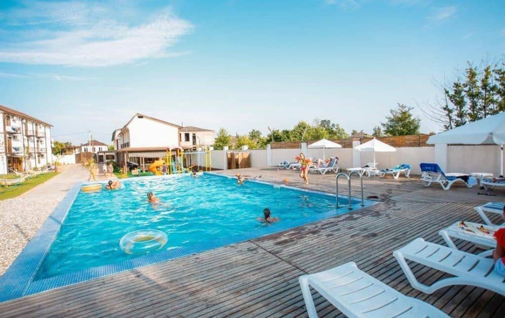 pools-outdoor-pool