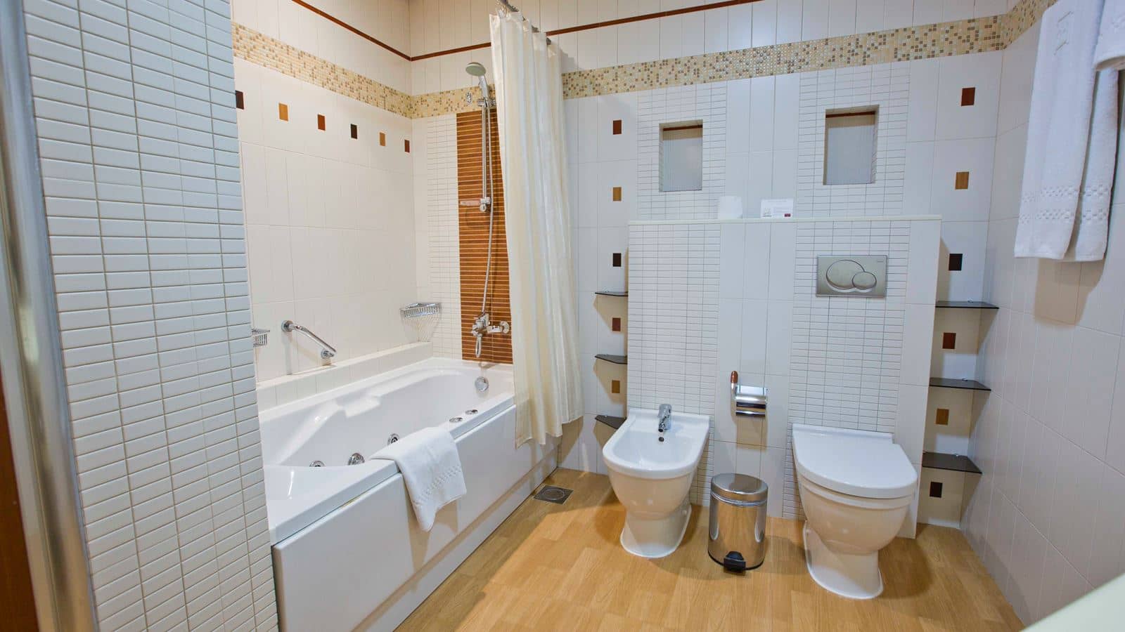 rooms-one-bedroom-suite