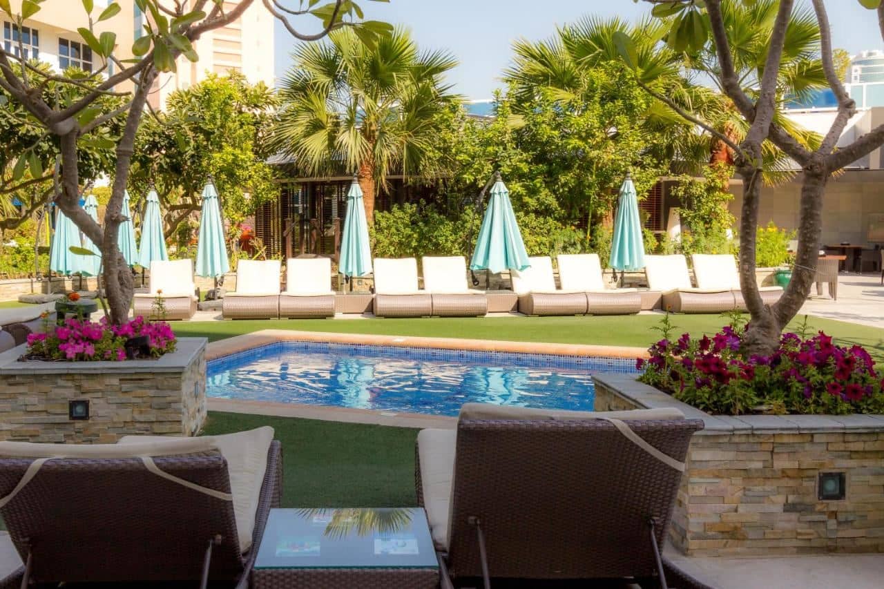 pools-outdoor-pool