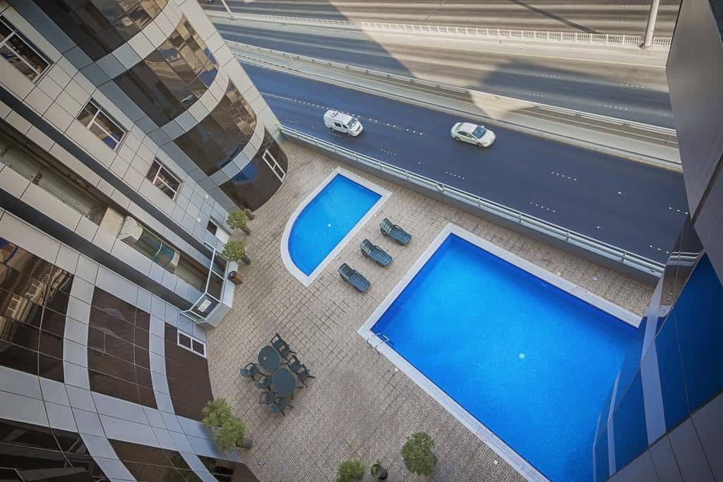 pools-outdoor-pool