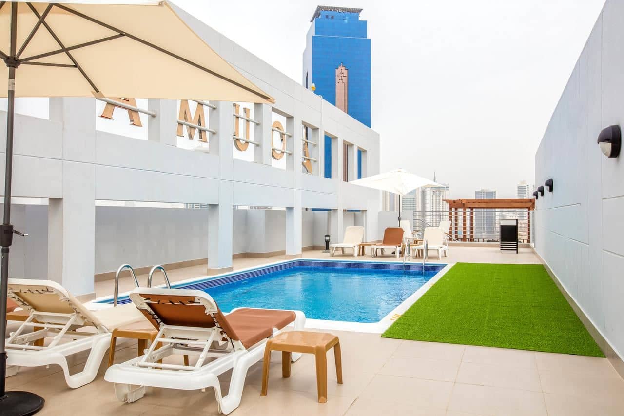 pools-outdoor-pool