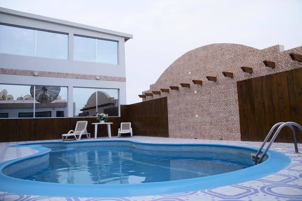 pools-outdoor-pool