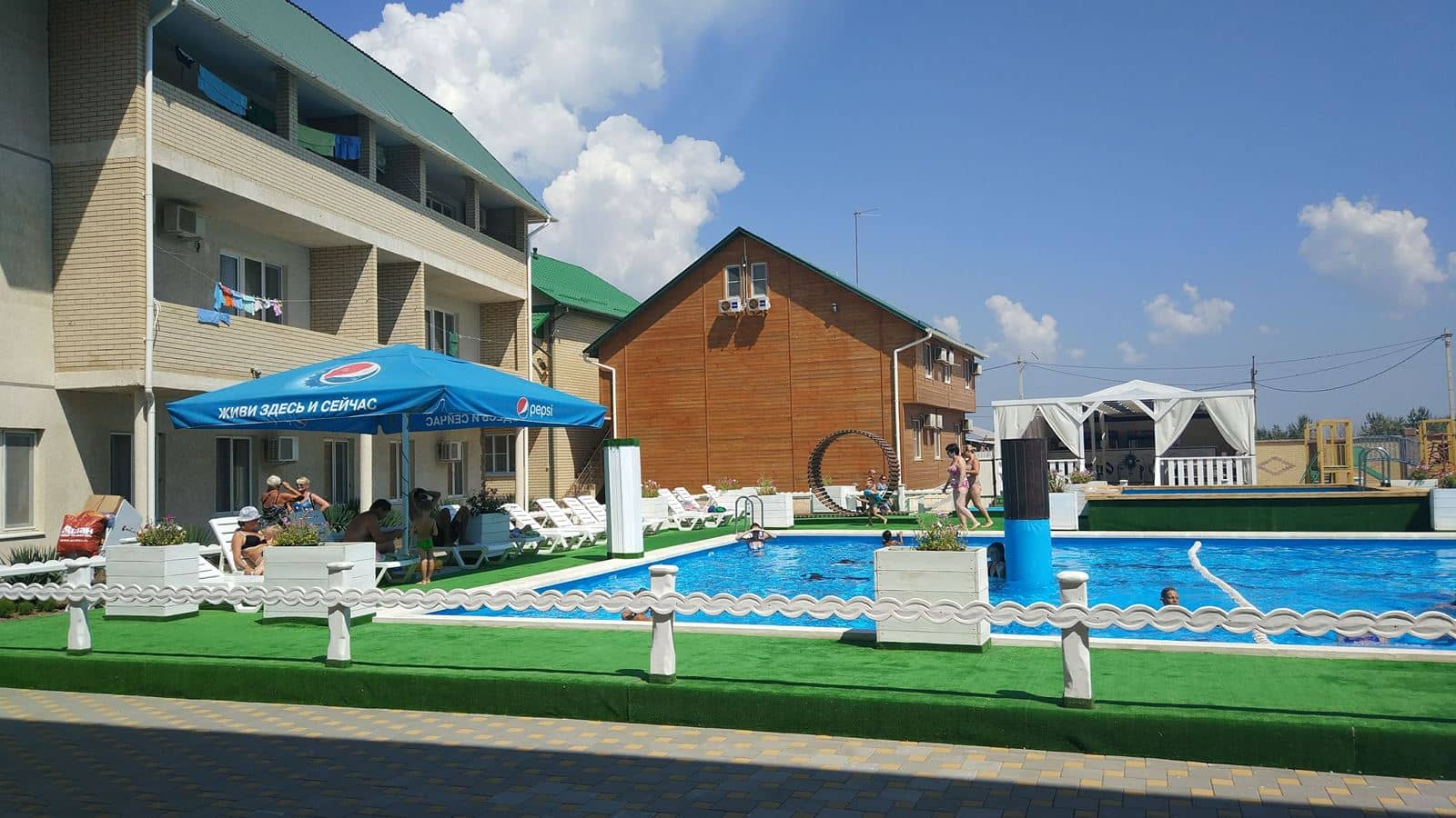 pools-outdoor-pool