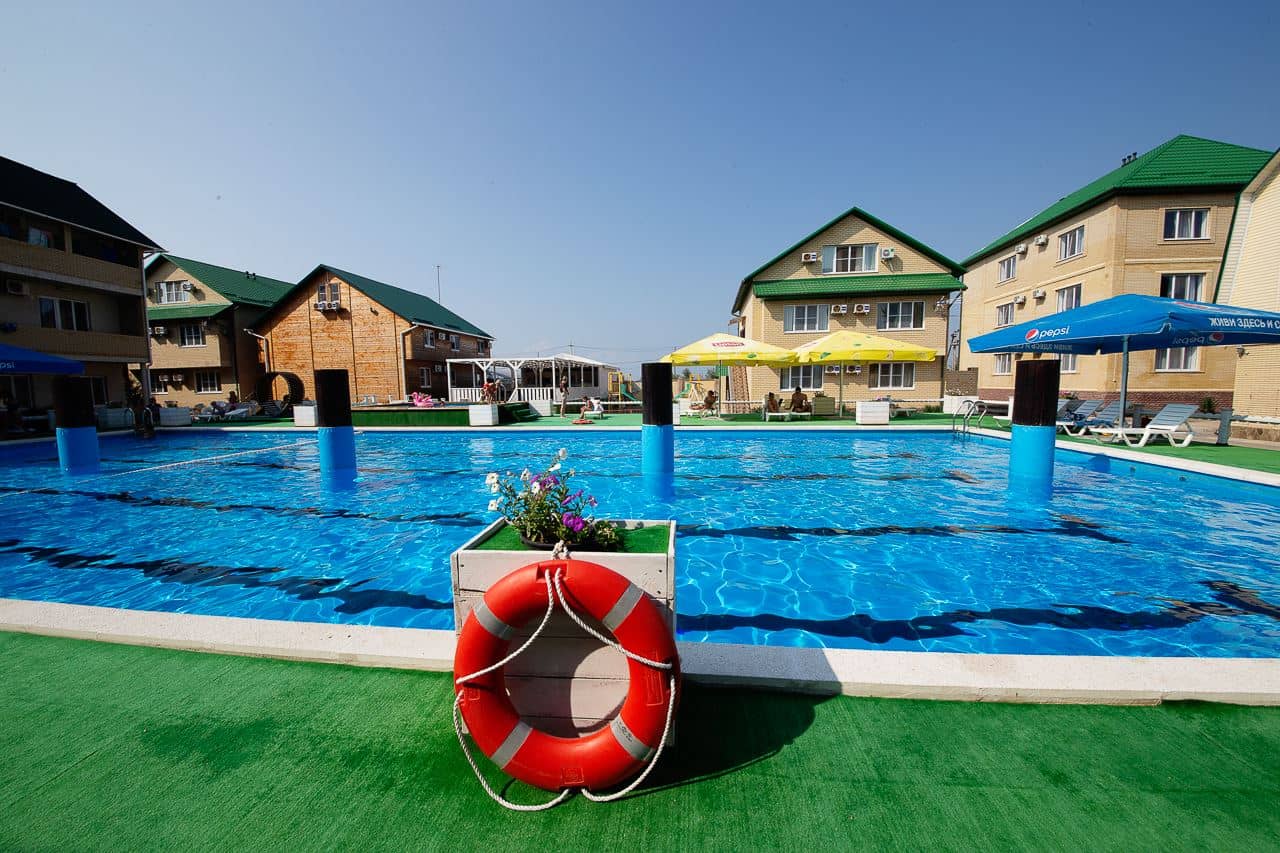 pools-outdoor-pool
