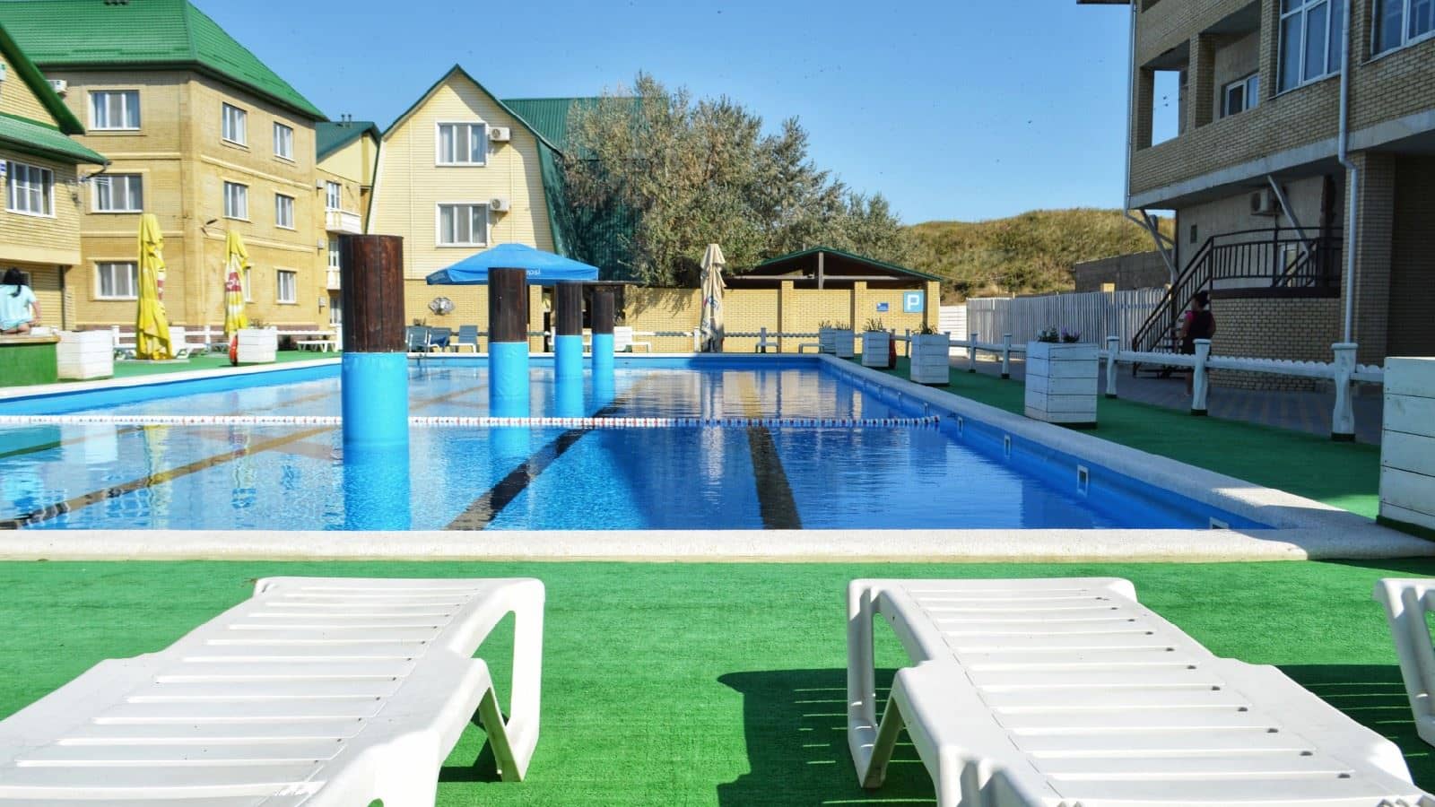 pools-outdoor-pool