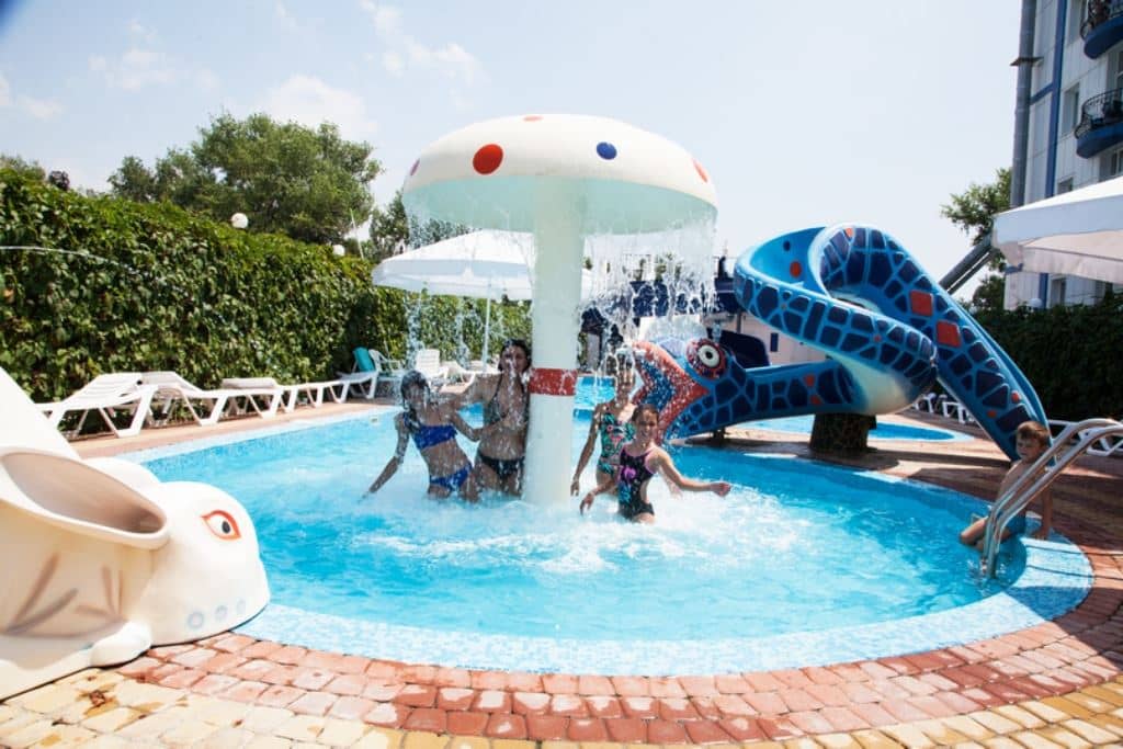 pools-outdoor-pool