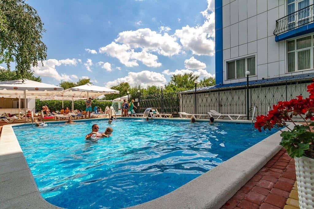 pools-outdoor-pool