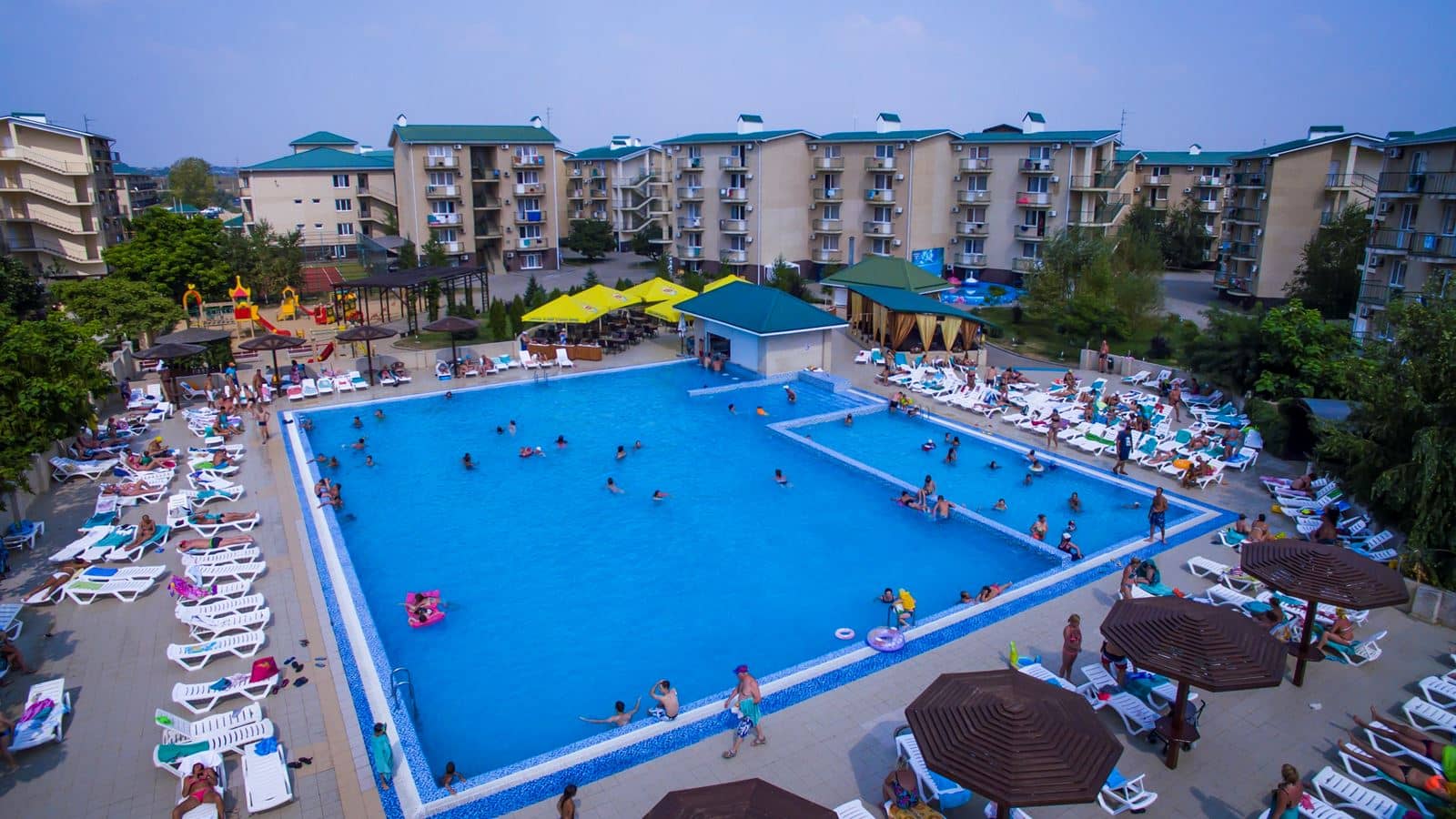 pools-outdoor-pool