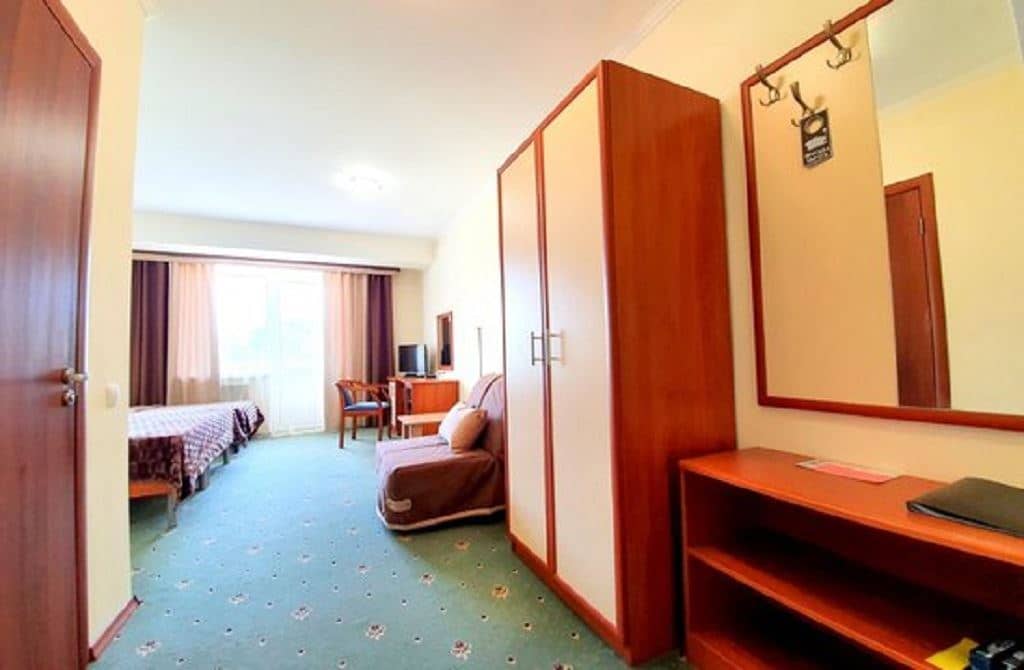 rooms-3-местный-стандарт