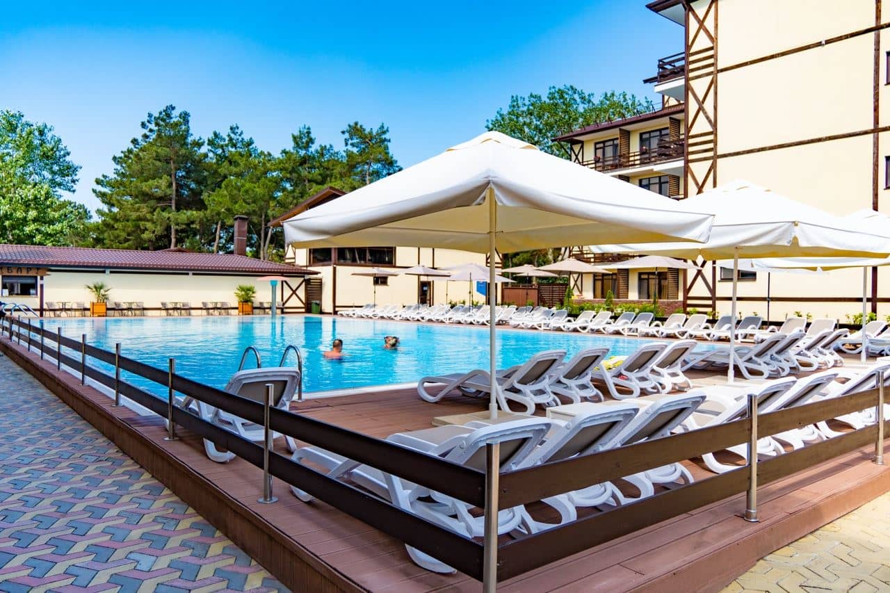 pools-outdoor-pool