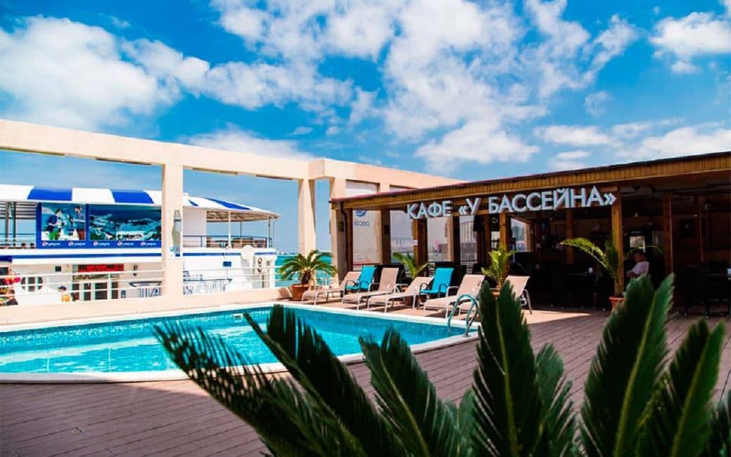 pools-outdoor-pool