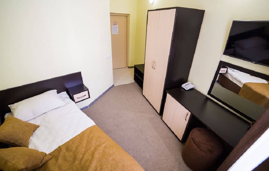 rooms-single-standard-room