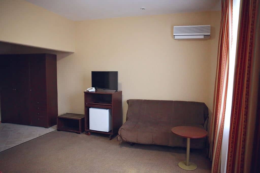 rooms-single-standard-room