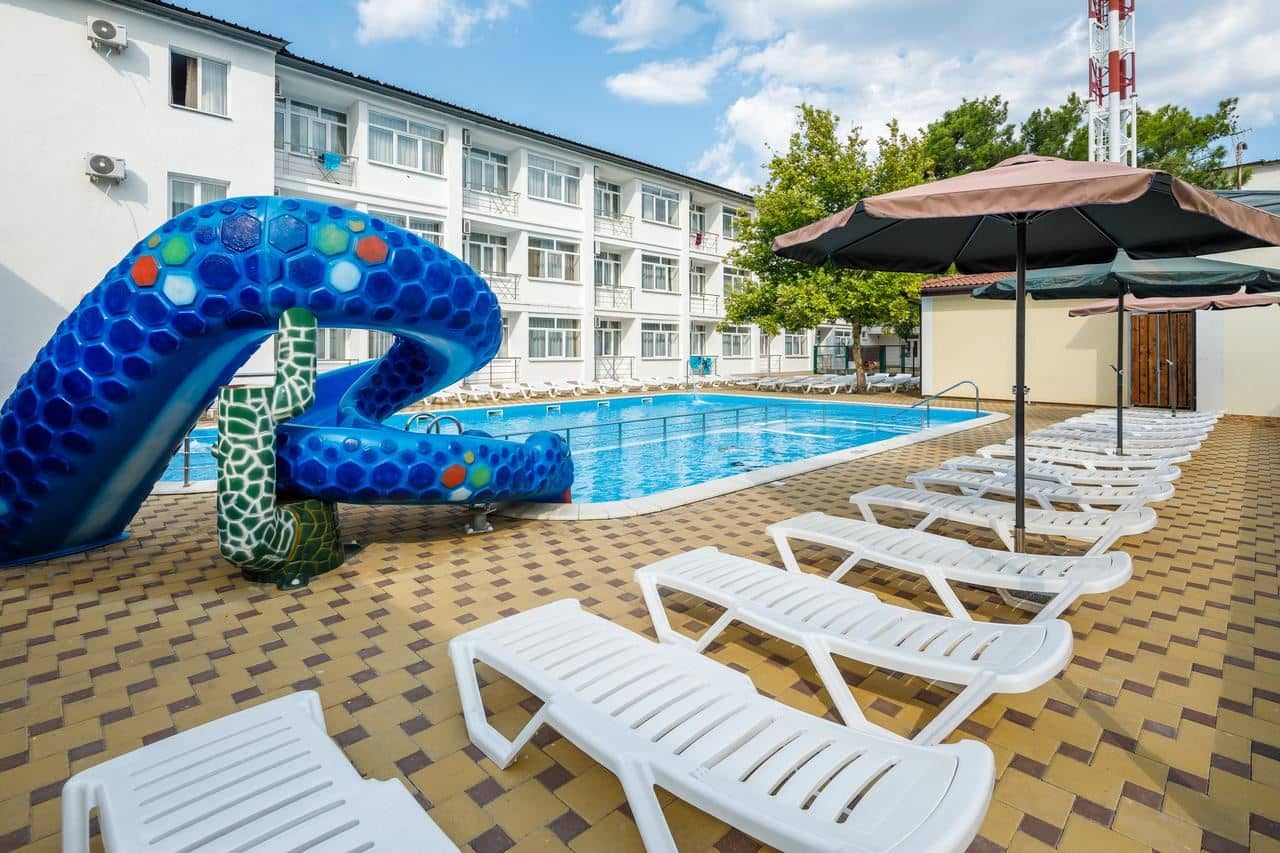 pools-outdoor-pool