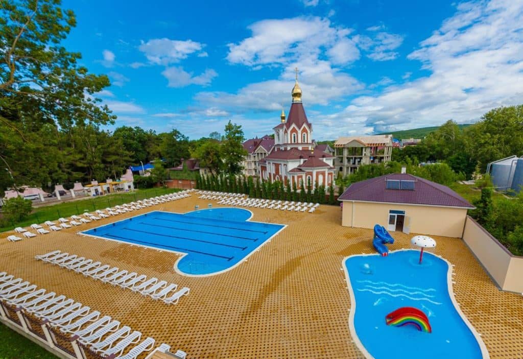 pools-outdoor-pool