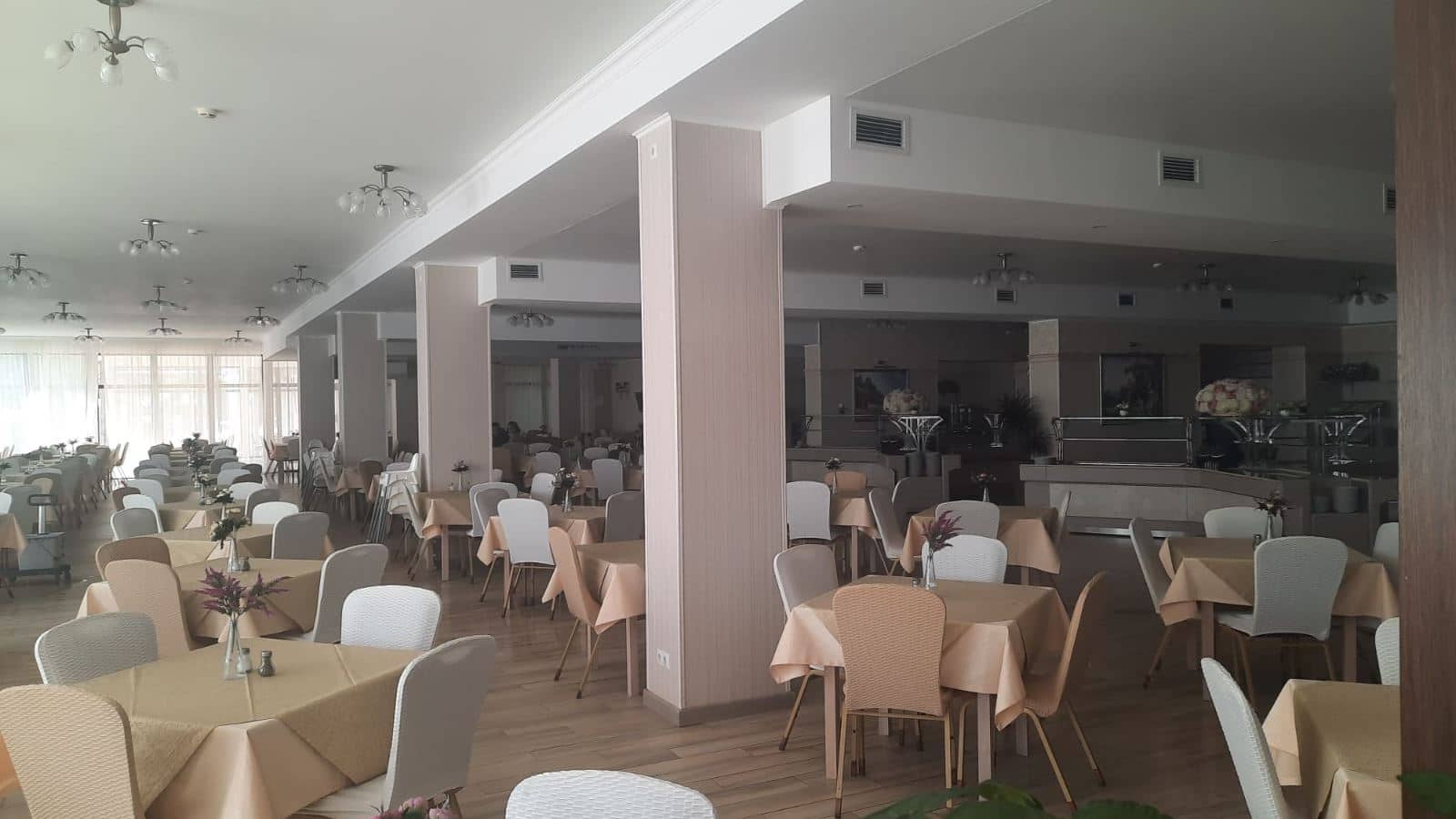 restaurants-