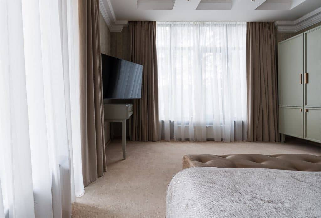 rooms-lux--jacuzzi