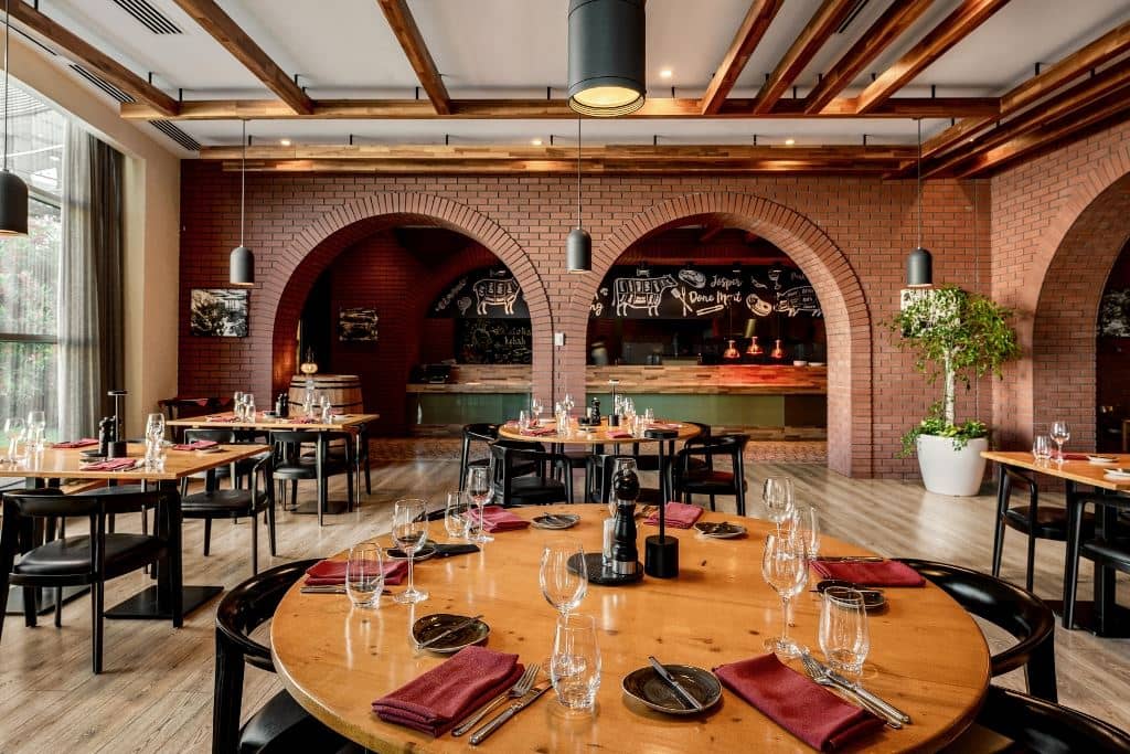 restaurants-