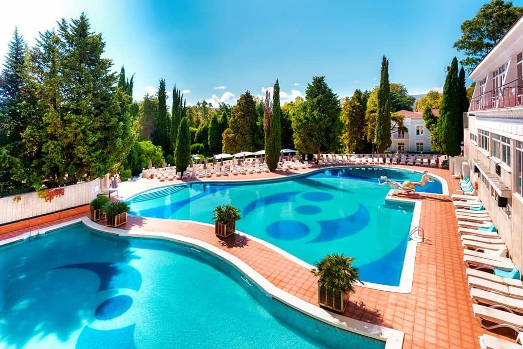 pools-outdoor-pool