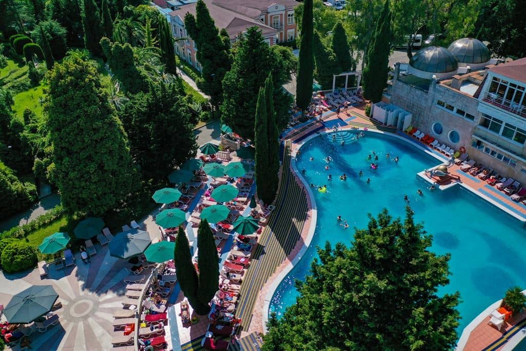 pools-outdoor-pool