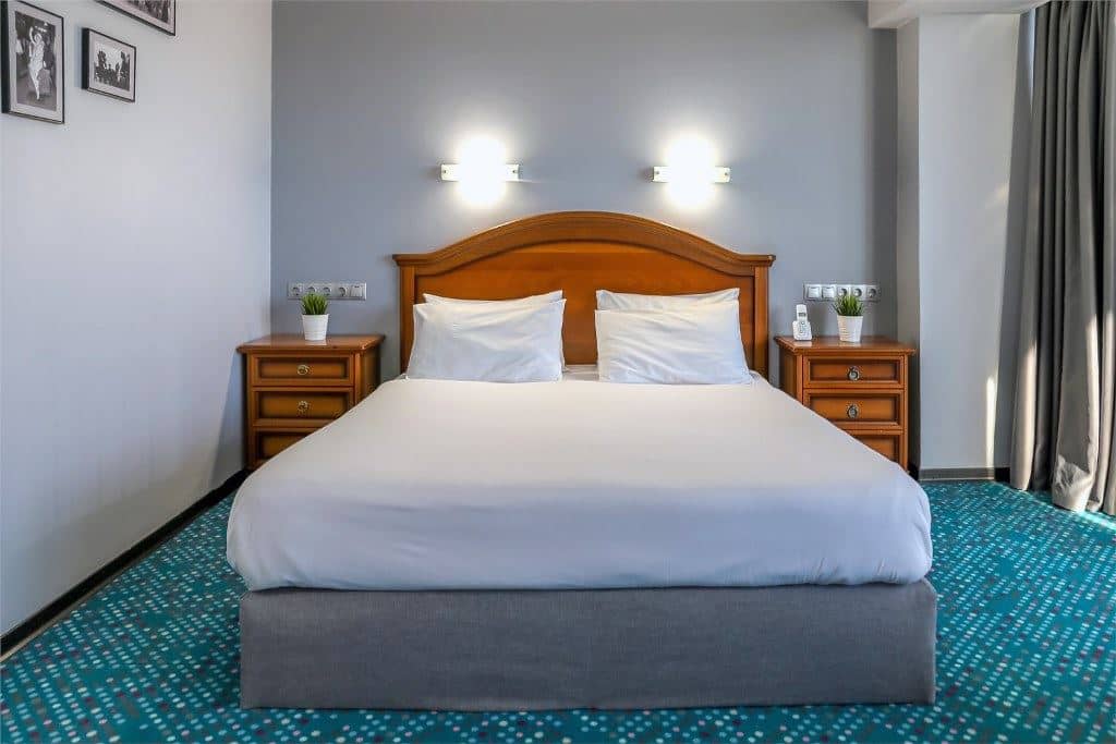 rooms-studio-luxe