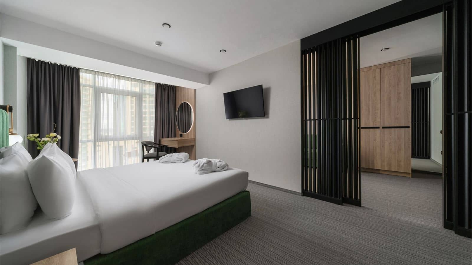 rooms-suyite-by-city-park
