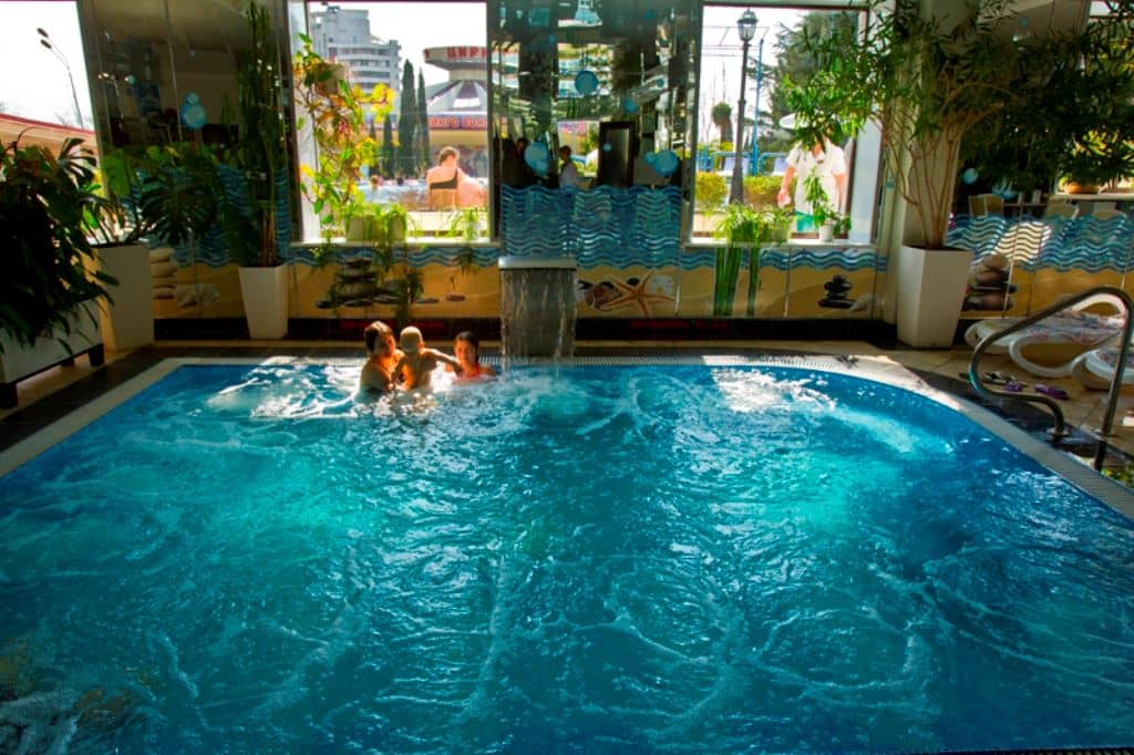 pools-indoor-pool