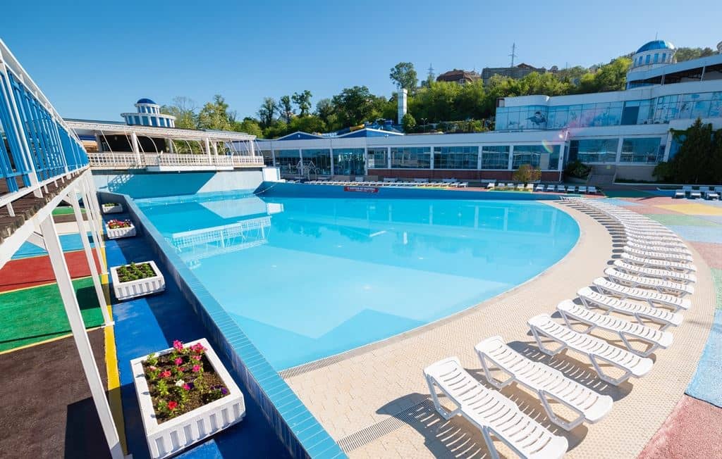 pools-outdoor-pool