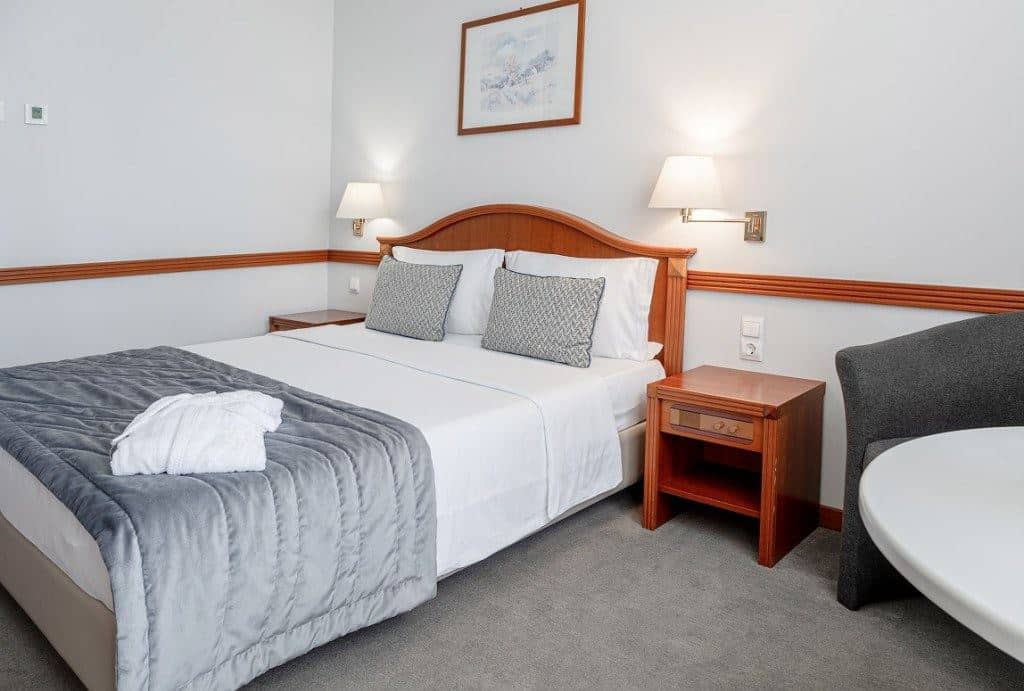 rooms-standart-bokovoi-sea