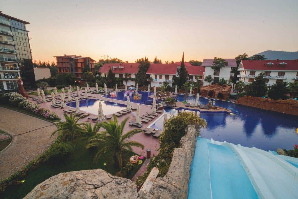 pools-outdoor-pool