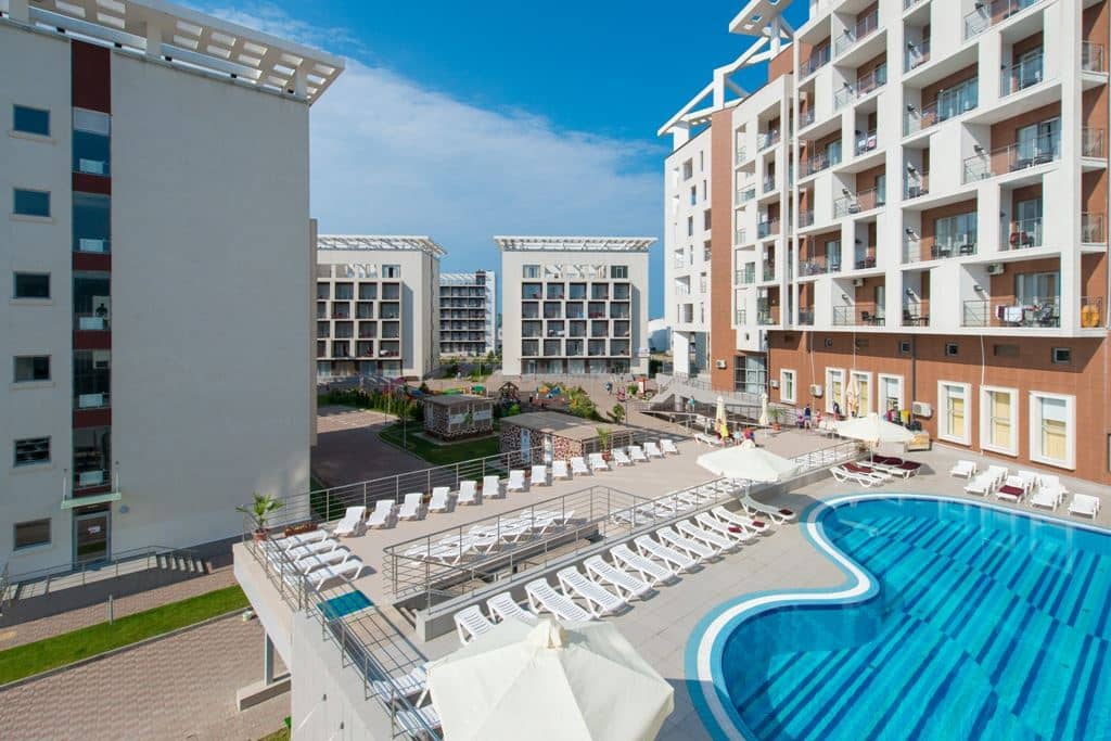 pools-outdoor-pool