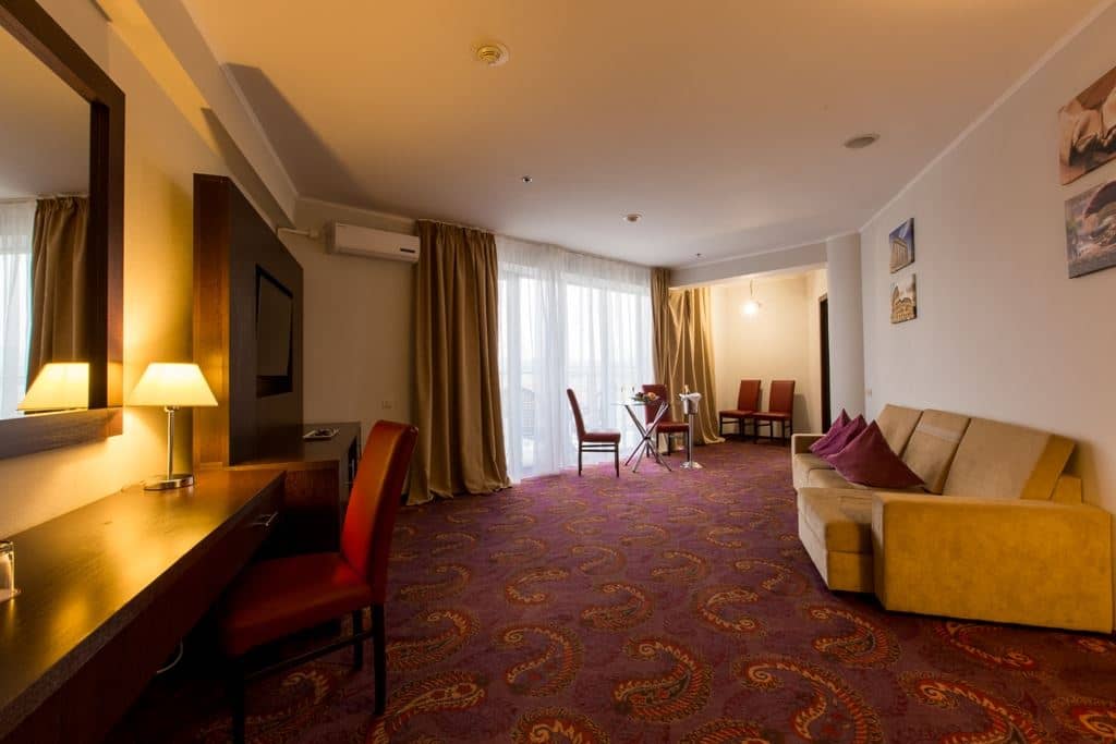 rooms-suite