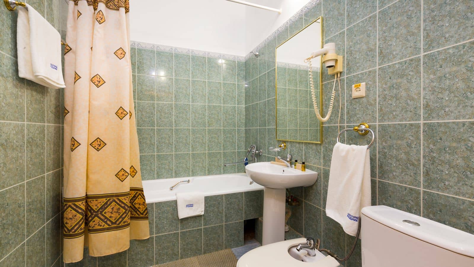 rooms-2-mest-2-kom-lux-korp-v