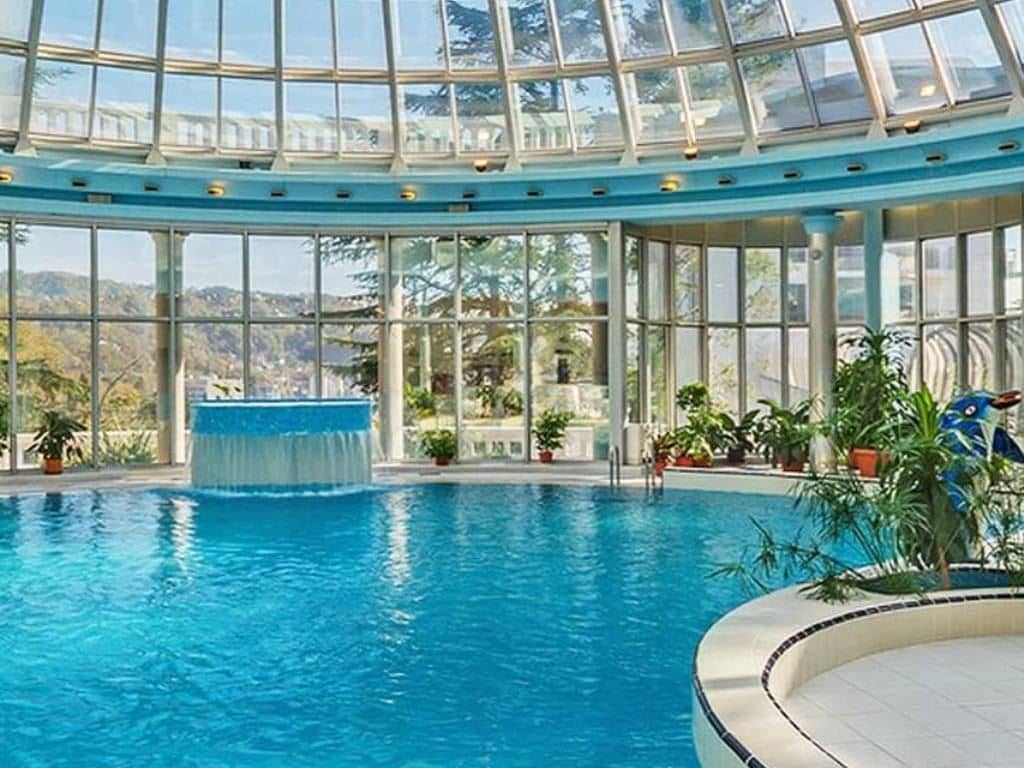pools-indoor-pool