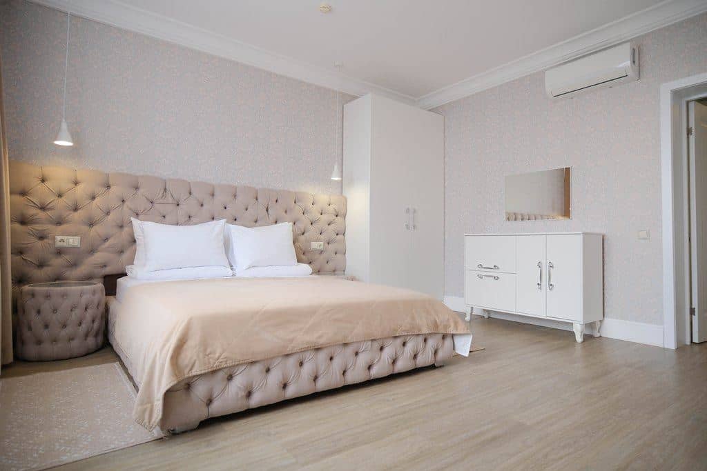 rooms-apartments