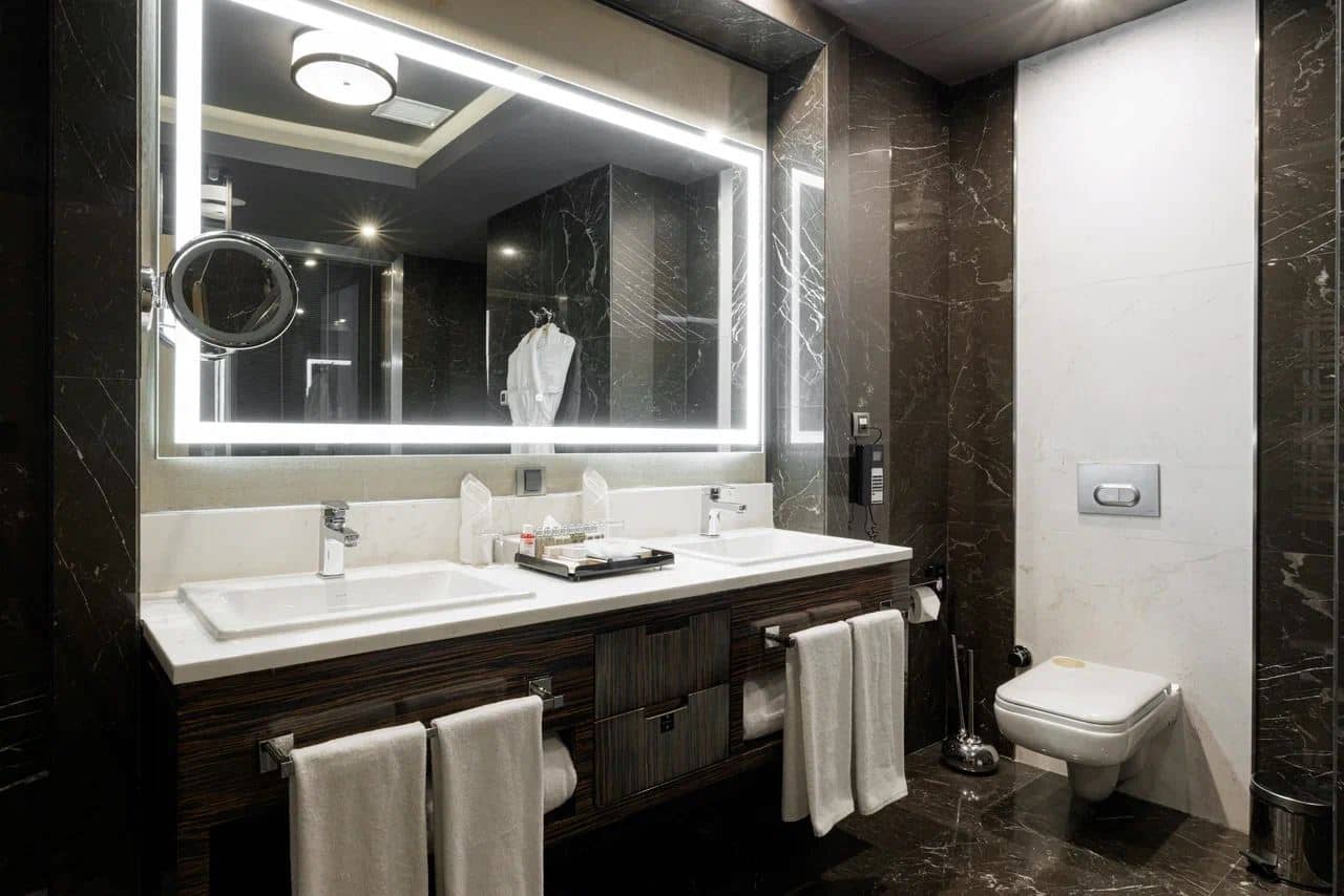 rooms-executive-suit