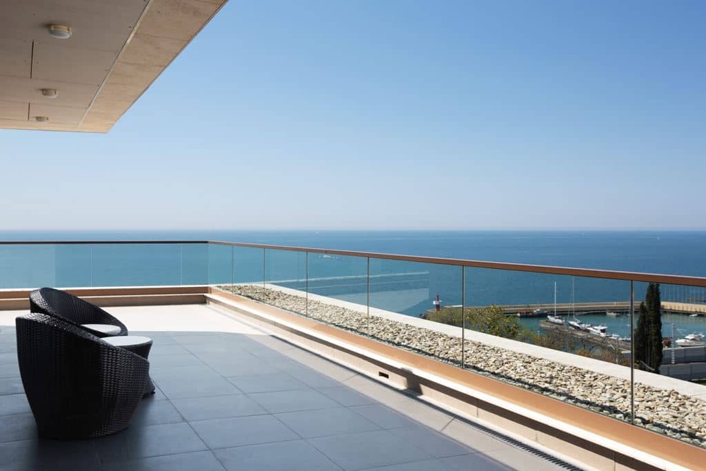 rooms-terrace