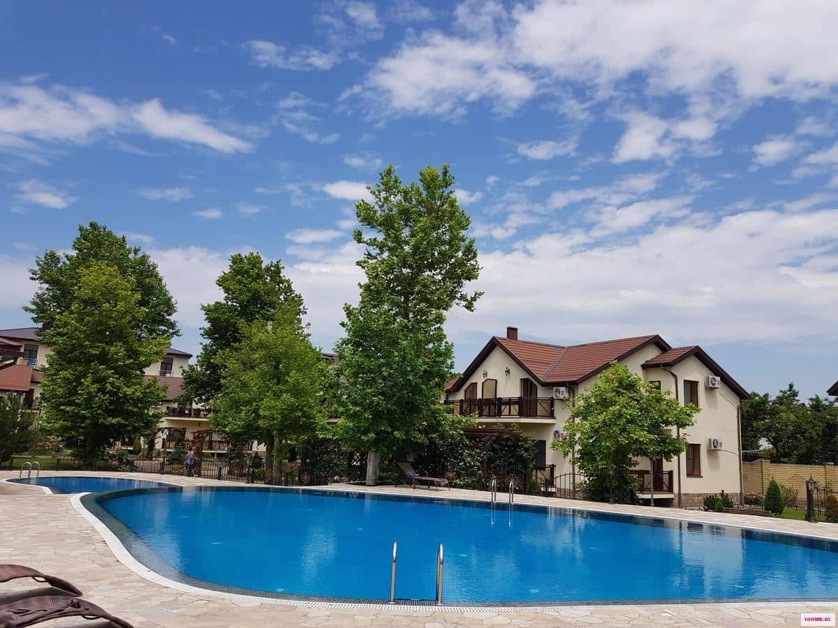 pools-outdoor-pool