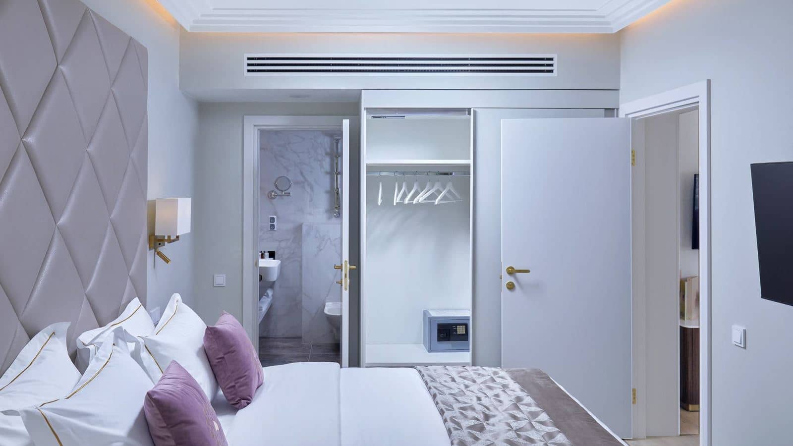 rooms-2-mest-2-komn-luxe-bez-lech