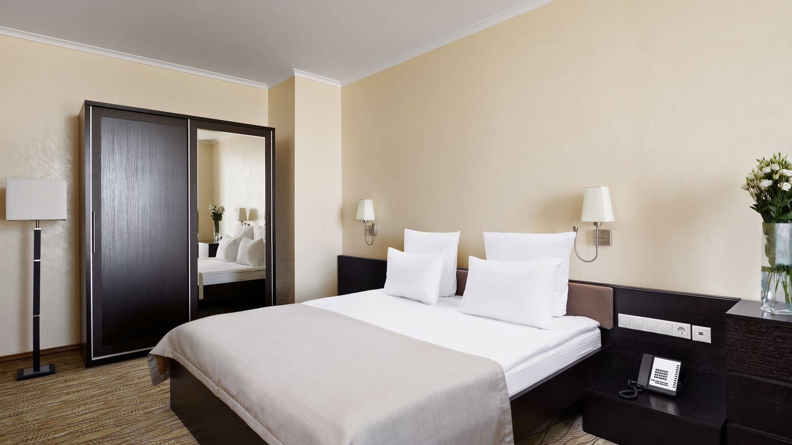 rooms-3-room-suite
