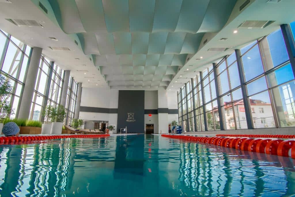 pools-indoor-pool