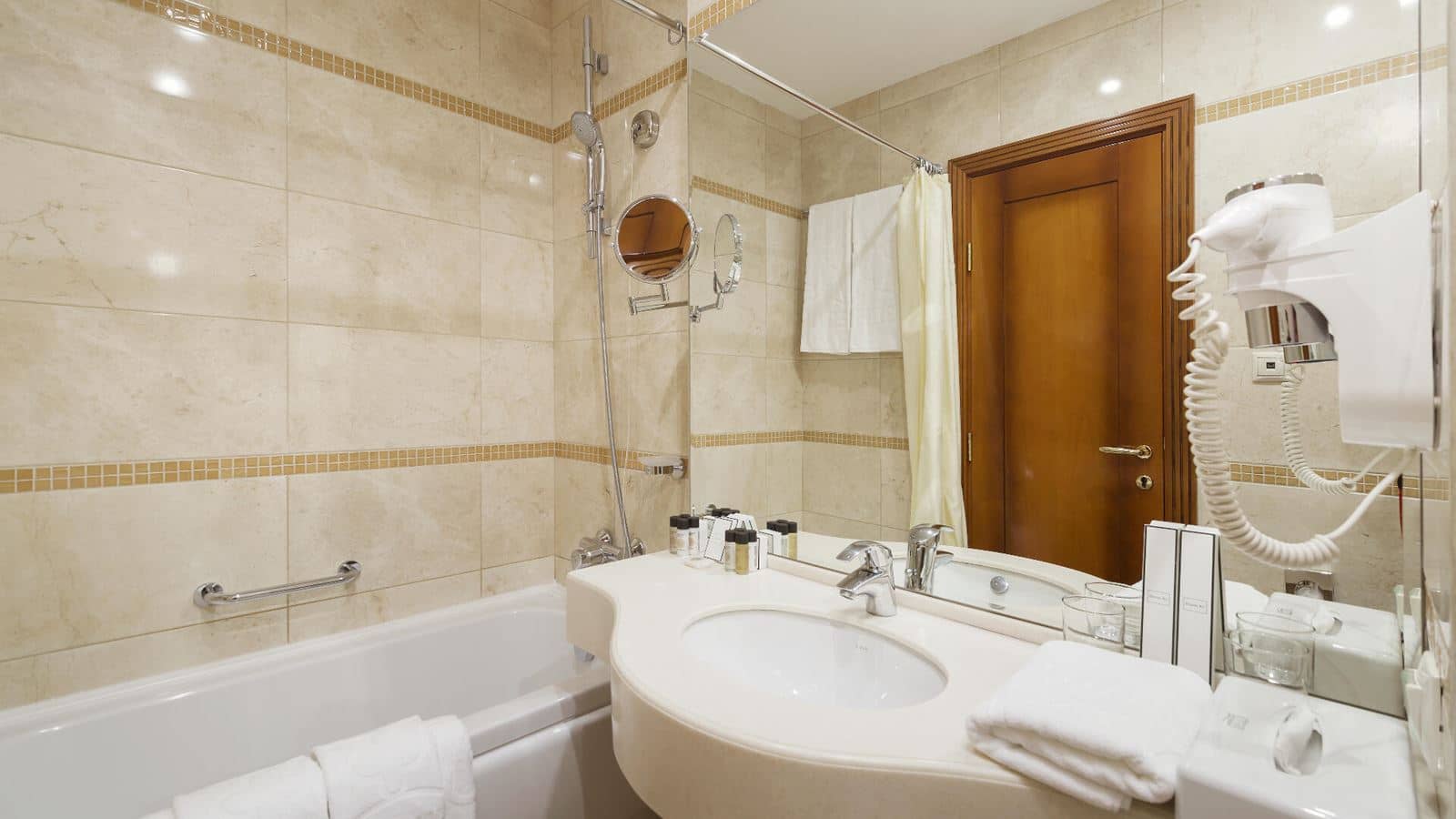 rooms-standart-twin-balcony