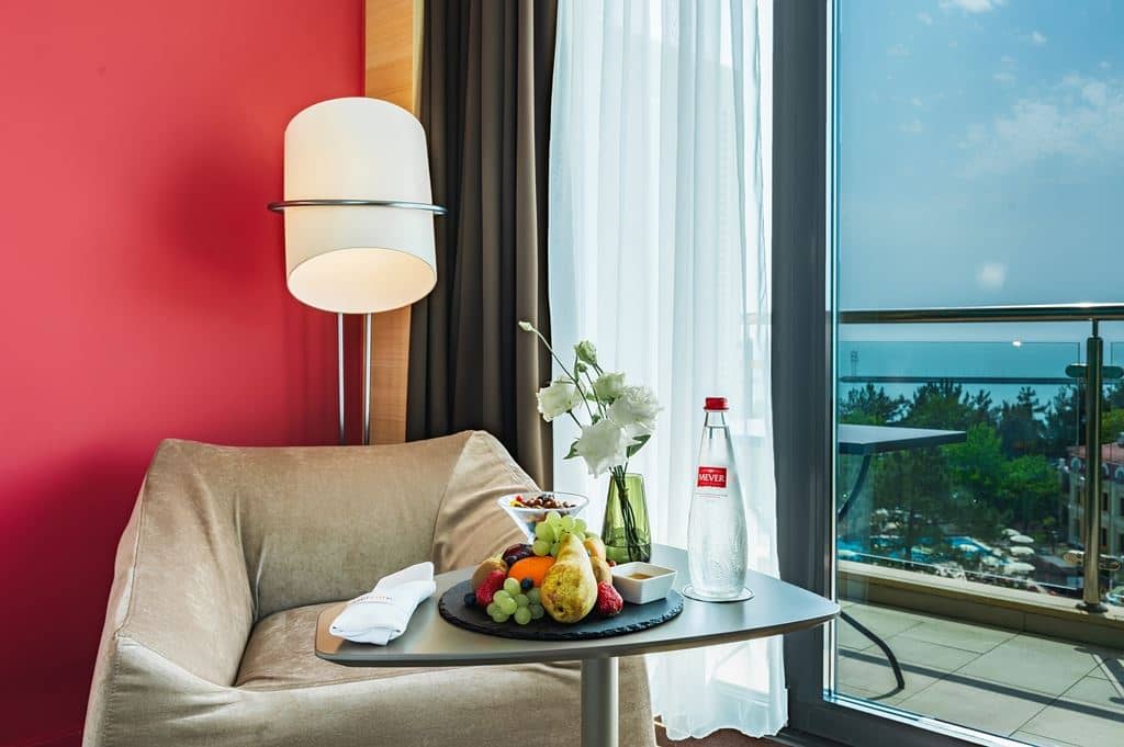 rooms-privilege-with-balcony