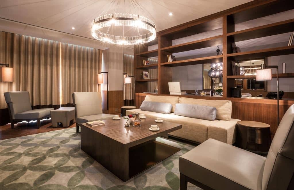 rooms-executive-suite
