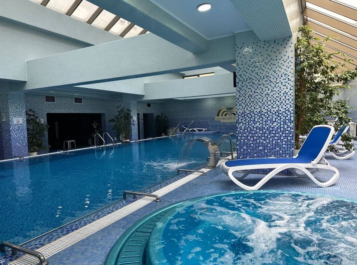 pools-indoor-pool
