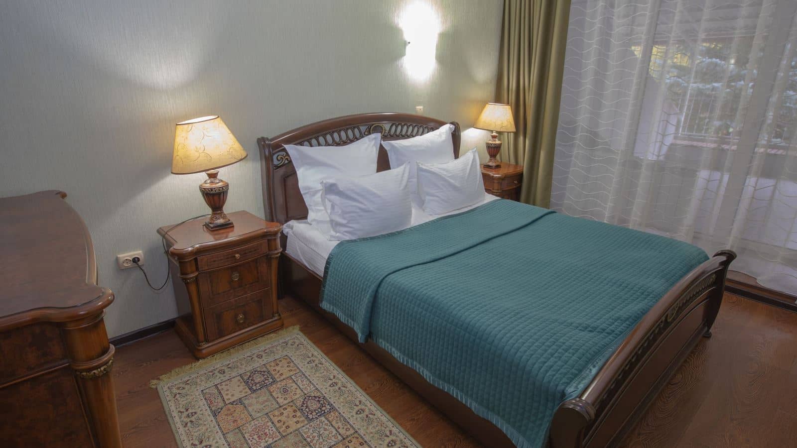 rooms-embassy-suite