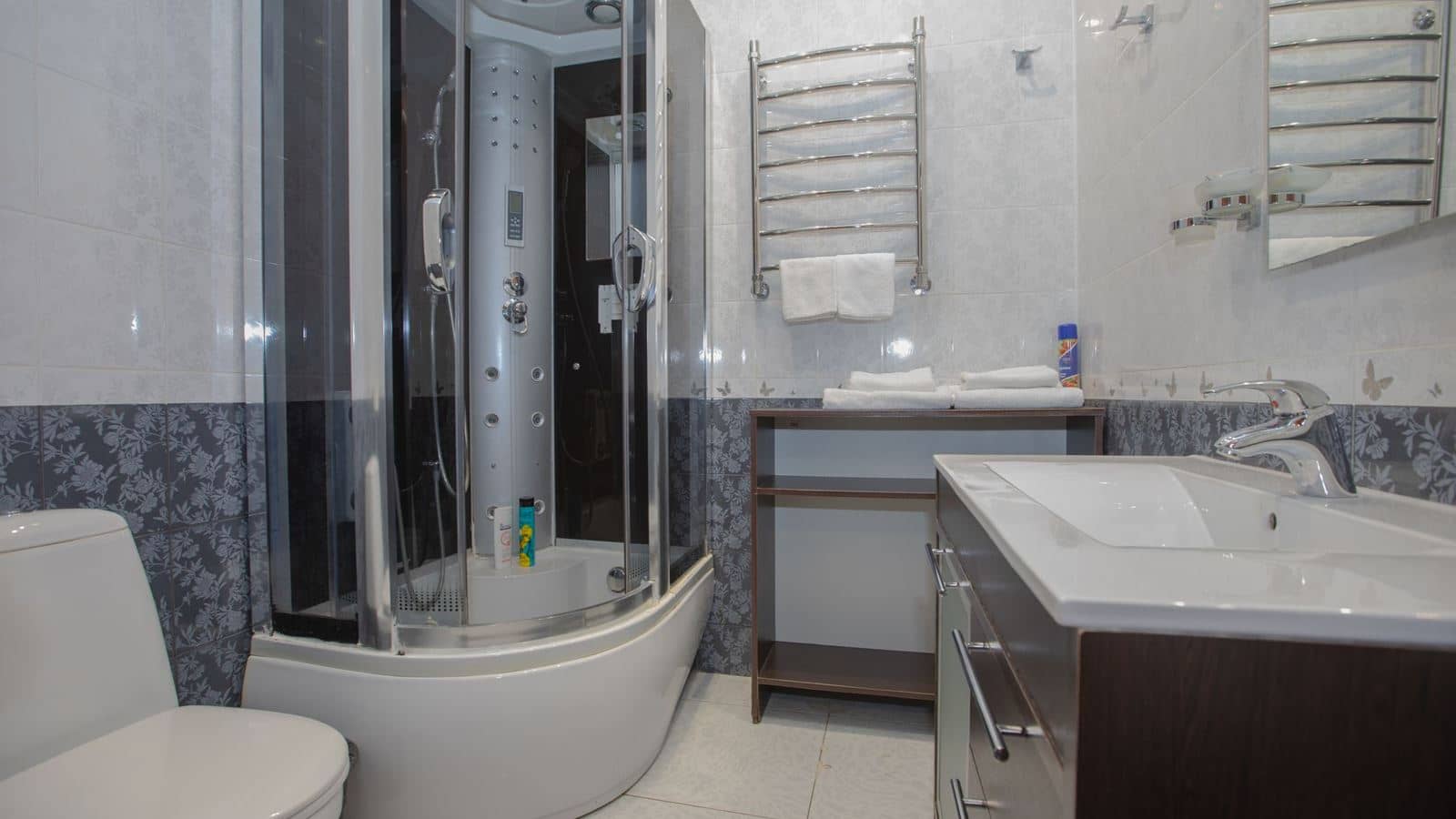rooms-2bed-superior