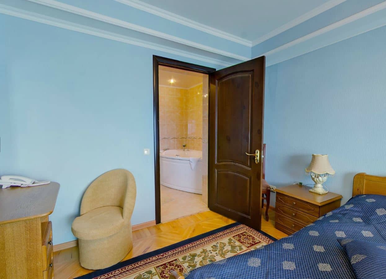 rooms-business-standard