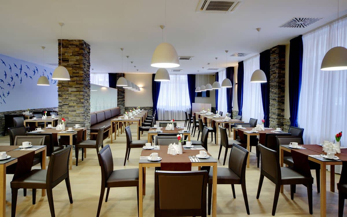 restaurants-